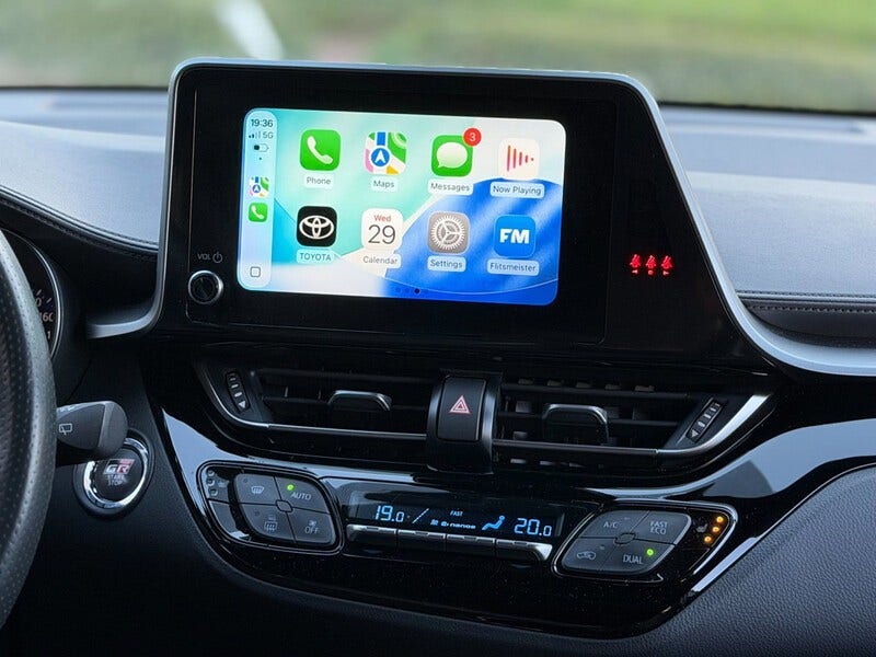 Toyota C-HR (9)