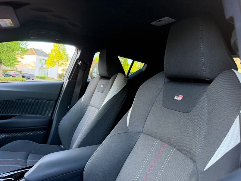 Toyota C-HR (13)