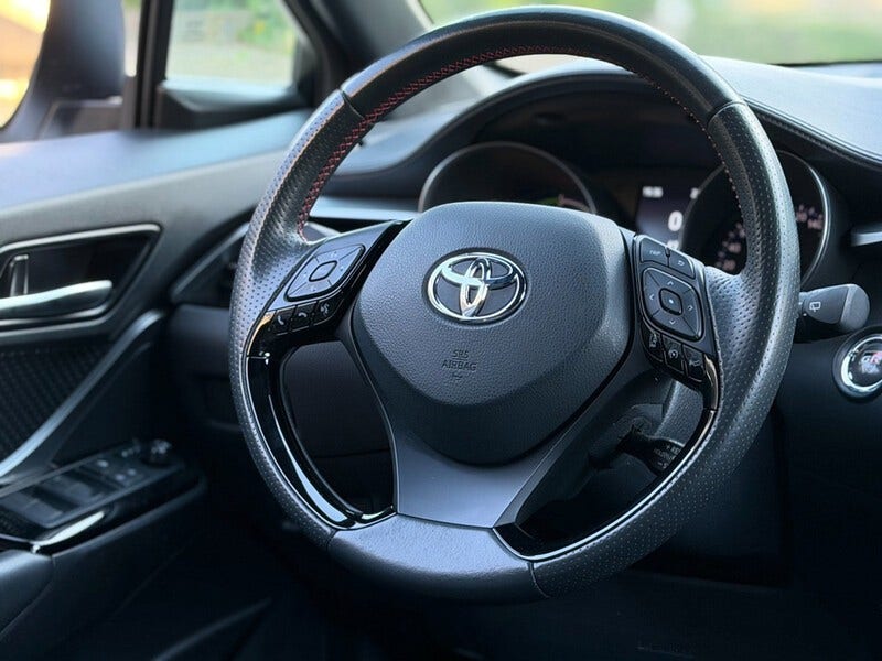 Toyota C-HR (21)