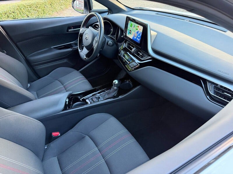 Toyota C-HR (22)