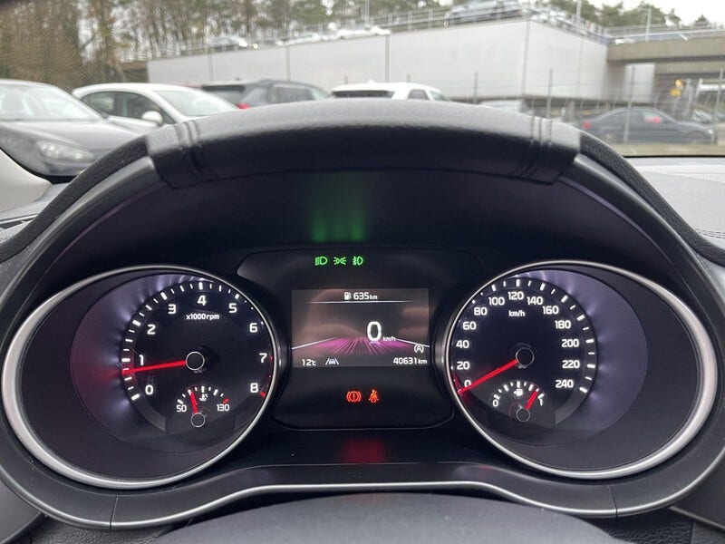 Kia Ceed Sportswagon (17)