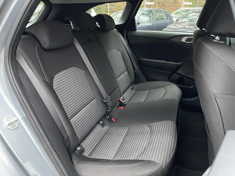 Kia Ceed Sportswagon (24)