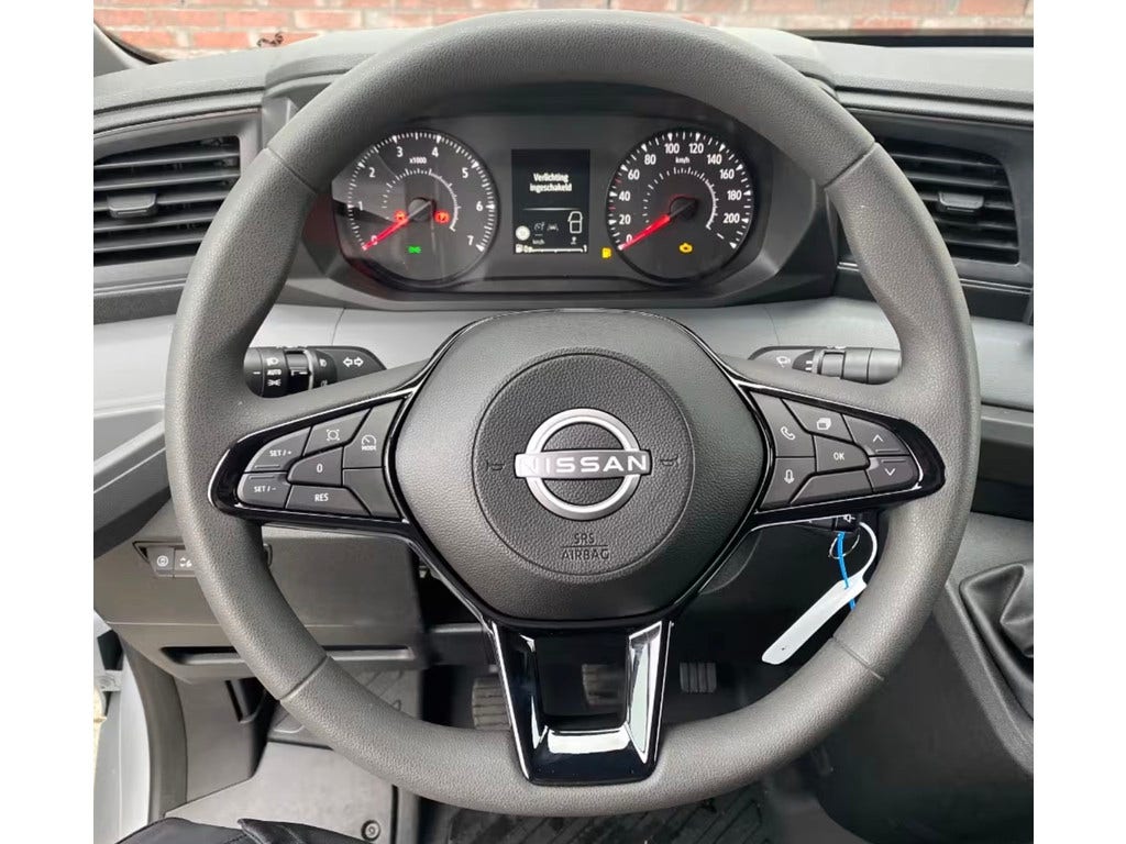Nissan Interstar (5)
