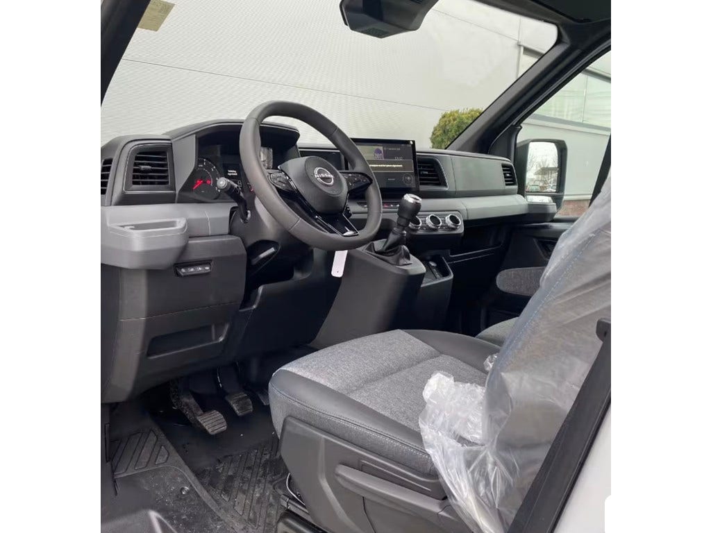 Nissan Interstar (7)