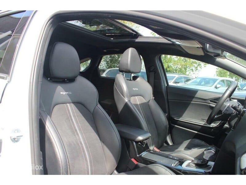 Kia ProCeed (12)