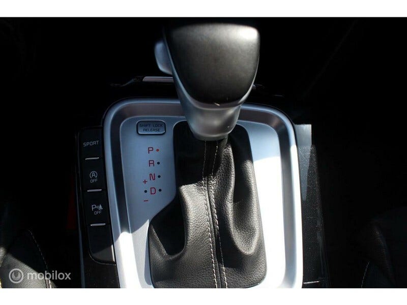 Kia ProCeed (19)