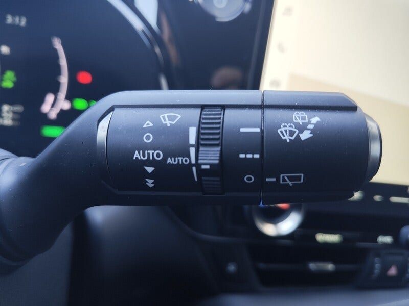 Lexus NX (15)