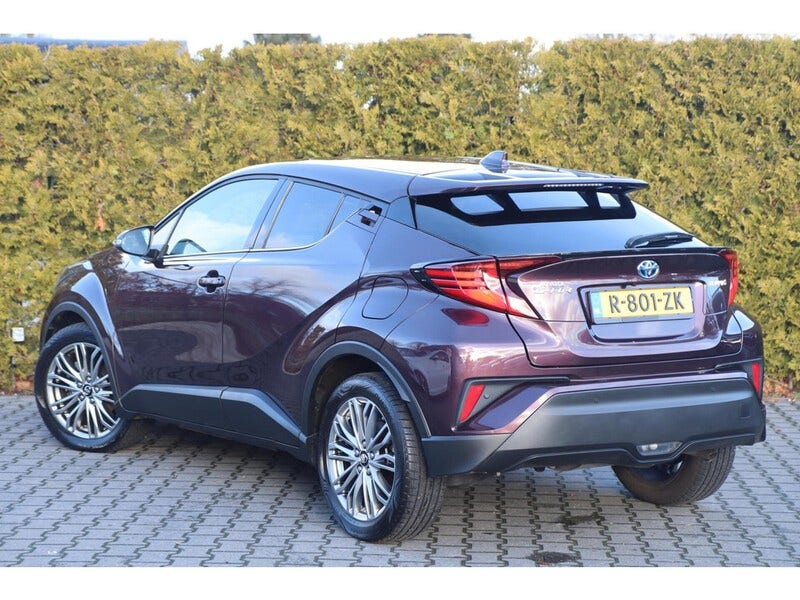 Toyota C-HR (2)