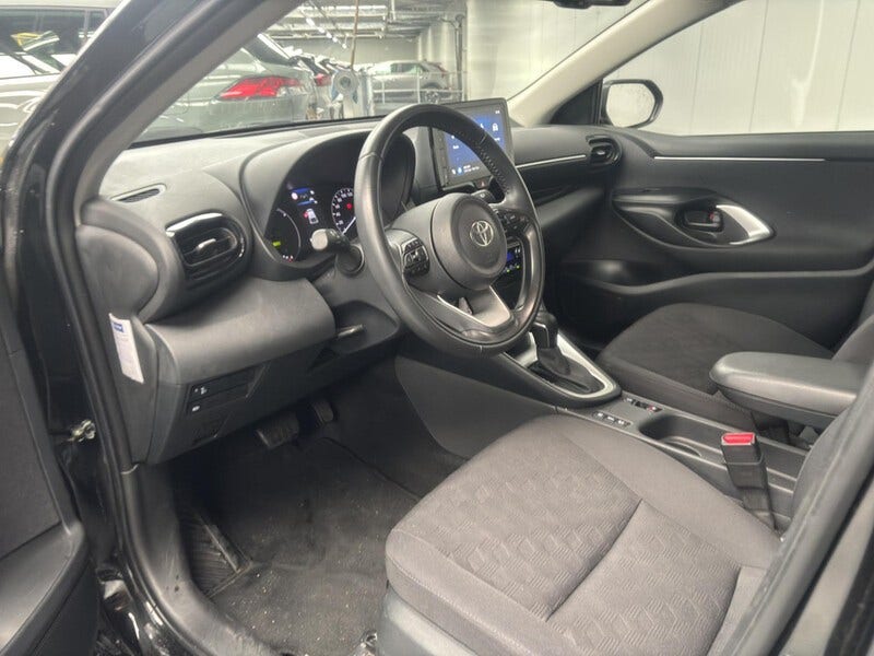 Toyota Yaris (2)