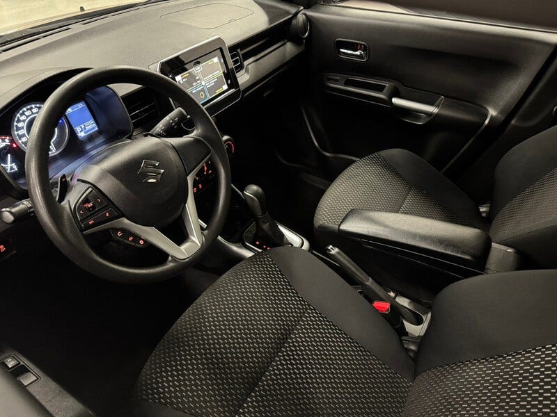 Suzuki Ignis (2)