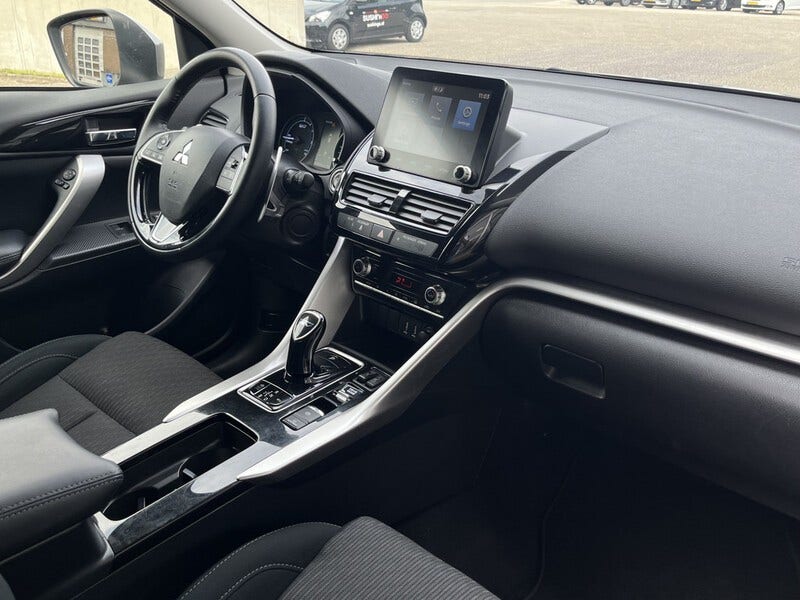 Mitsubishi Eclipse Cross (4)