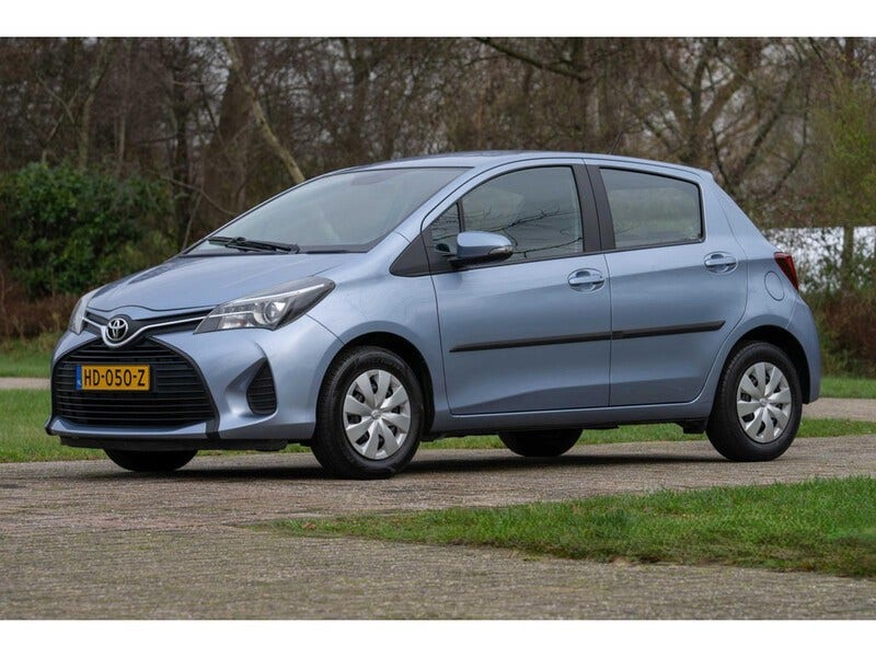 Toyota Yaris (6)
