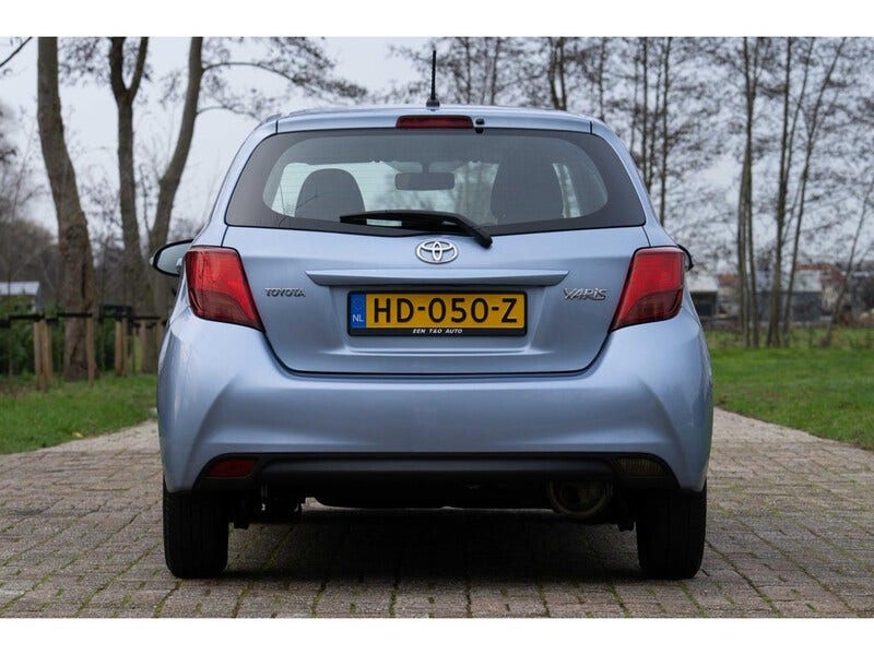 Toyota Yaris (11)
