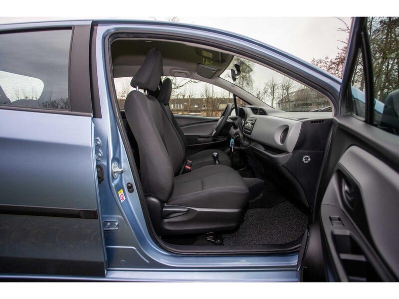 Toyota Yaris (14)