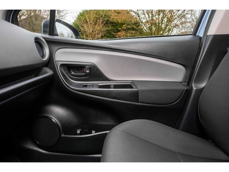 Toyota Yaris (19)