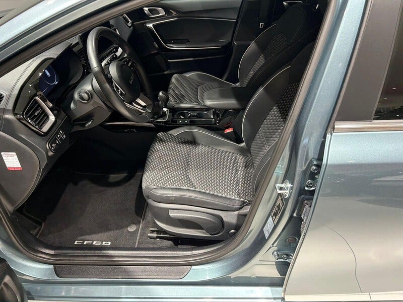 Kia Ceed Sportswagon (8)