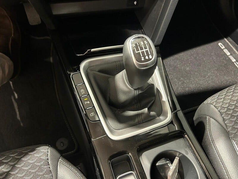Kia Ceed Sportswagon (14)