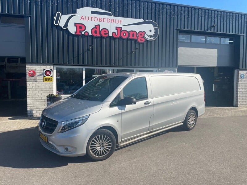Mercedes-Benz Vito —