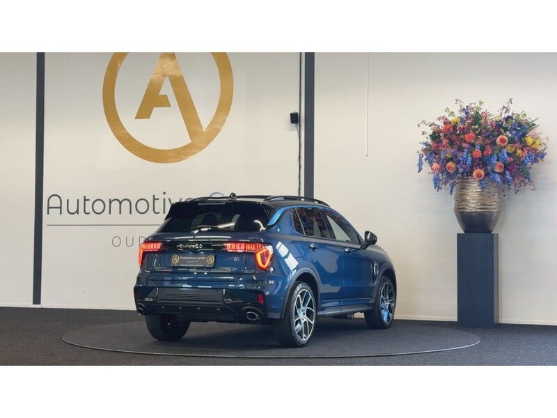 Lynk & Co 01 (14)