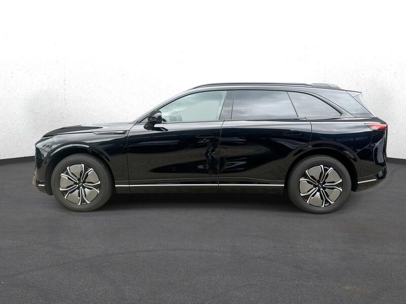 XPENG G9 (2)