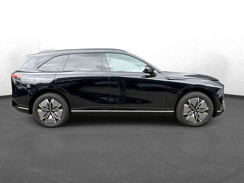 XPENG G9 (6)