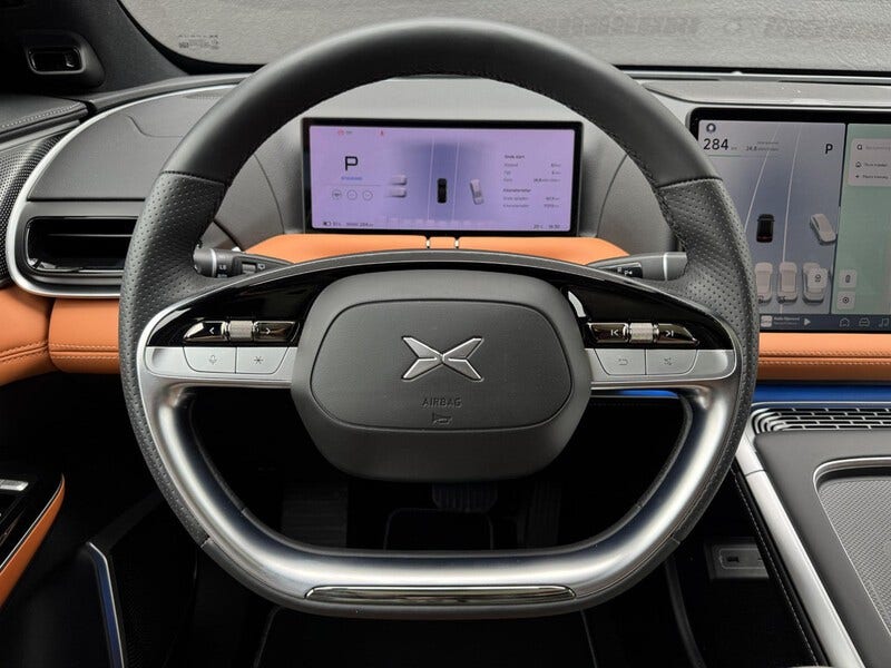 XPENG G9 (13)