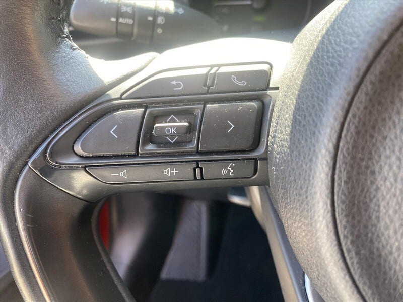 Mazda 2 Hybrid (20)
