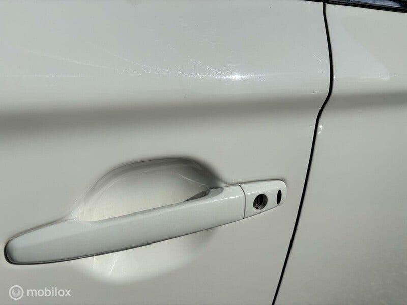 Mitsubishi Outlander (24)