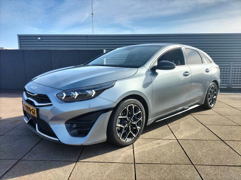 Kia ProCeed