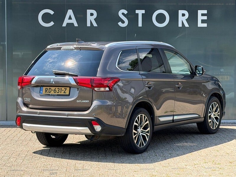 Mitsubishi Outlander (3)