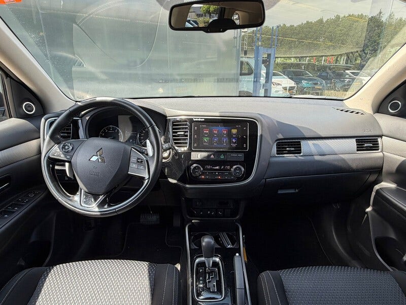 Mitsubishi Outlander (6)