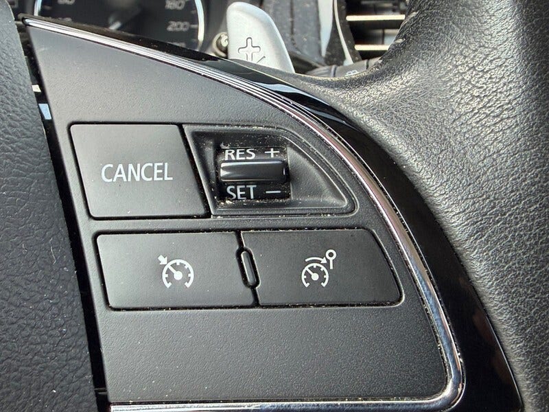 Mitsubishi Outlander (11)