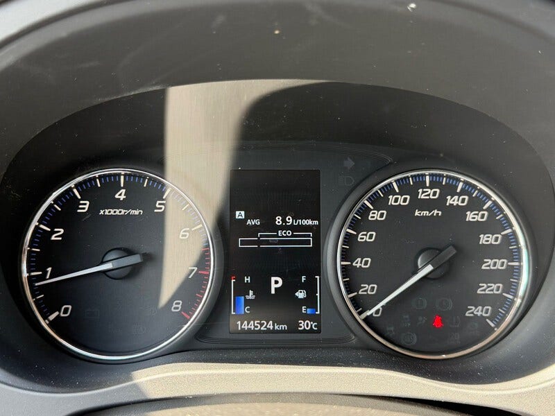 Mitsubishi Outlander (13)