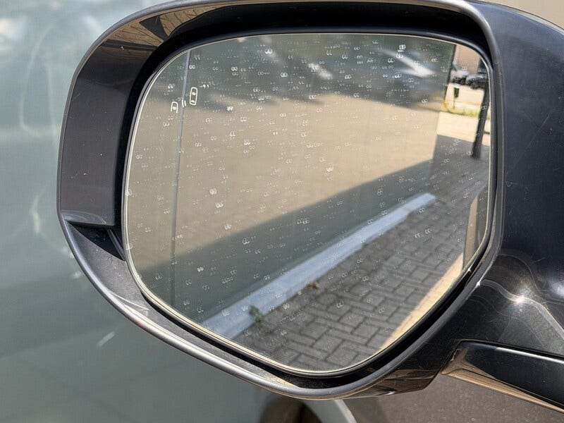 Mitsubishi Outlander (16)