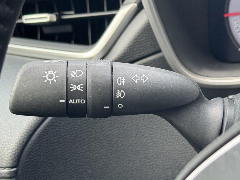 Toyota Corolla Cross (16)