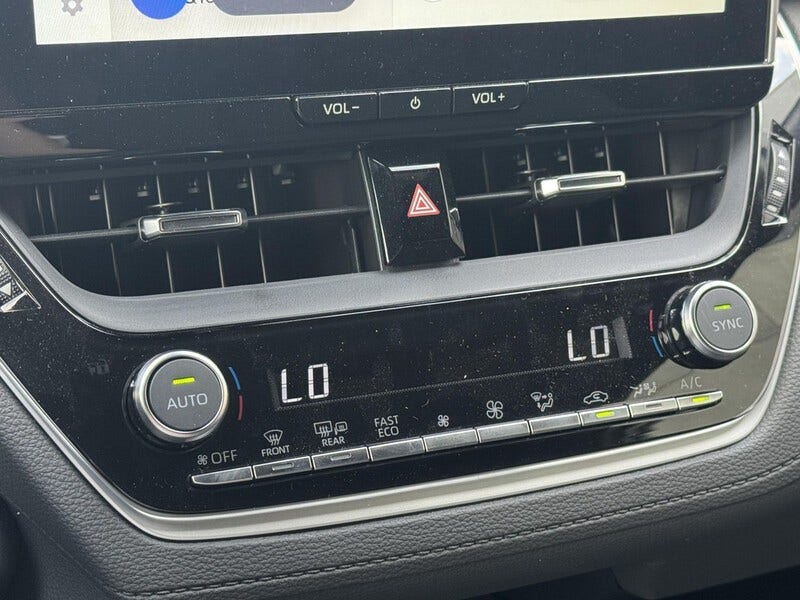 Toyota Corolla Cross (21)