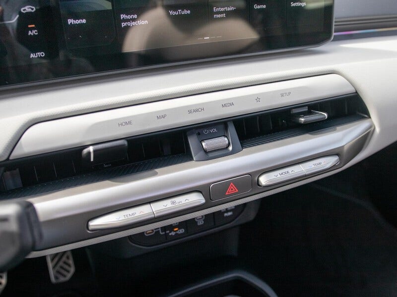Kia EV4 (19)