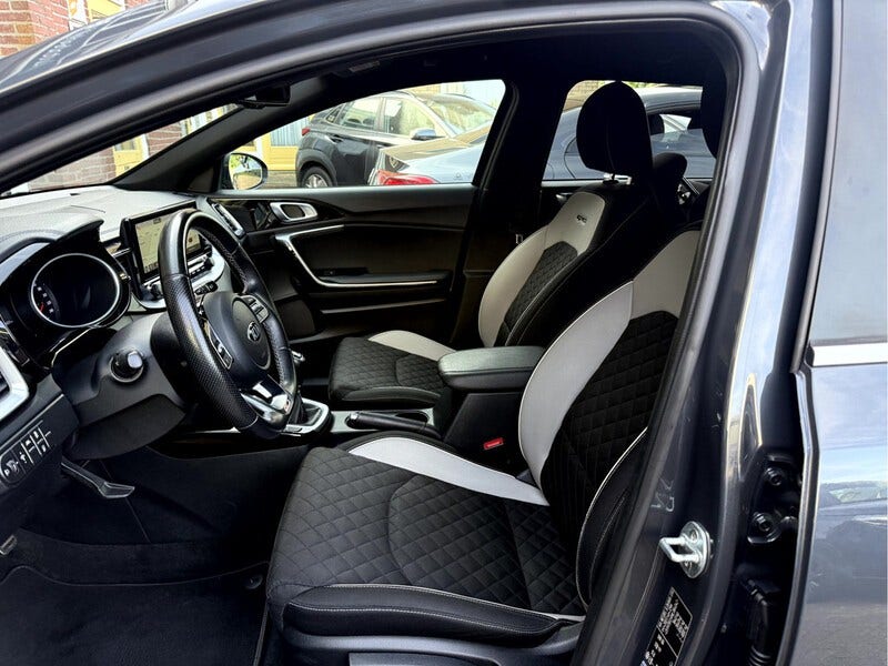 Kia Ceed Sportswagon (4)