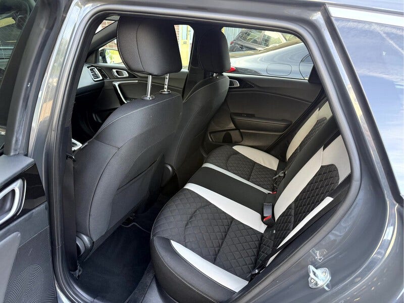 Kia Ceed Sportswagon (5)