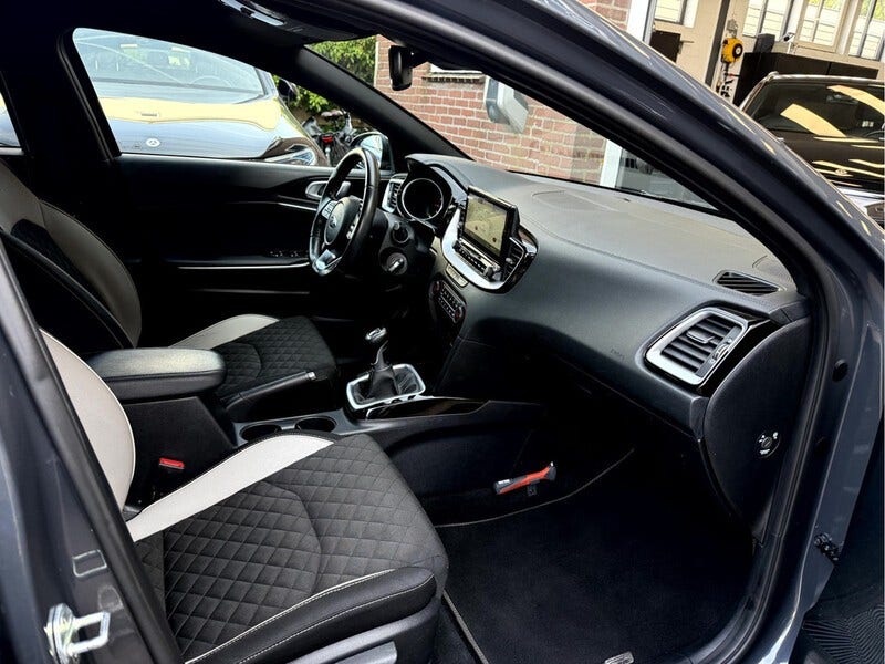 Kia Ceed Sportswagon (20)