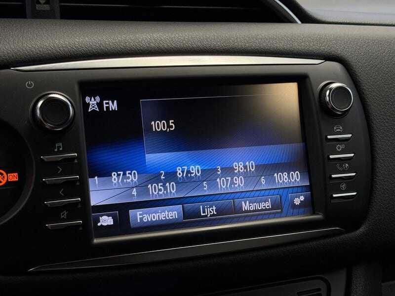 Toyota Yaris (11)