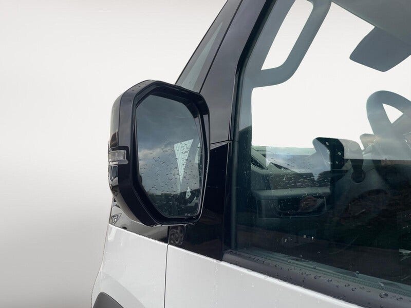 Kia PV5 (11)