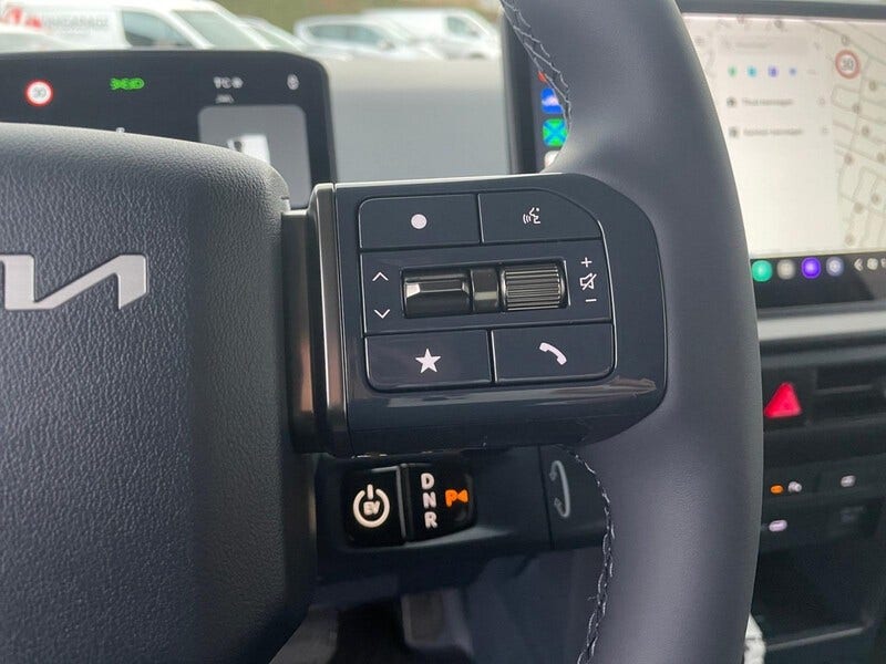 Kia PV5 (16)