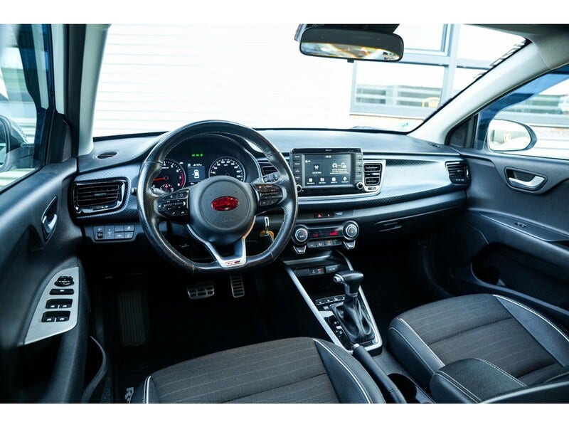 Kia Rio (2)