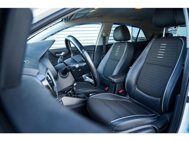 Kia Rio (4)