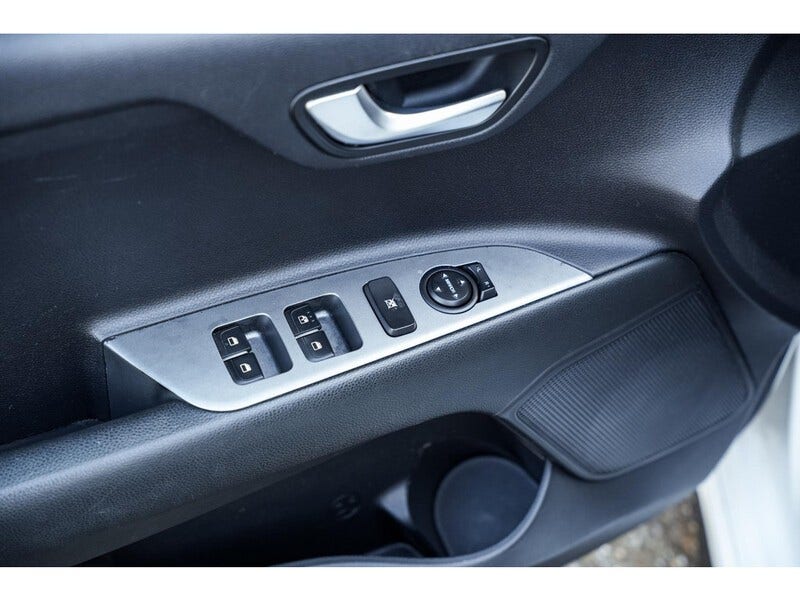 Kia Rio (11)