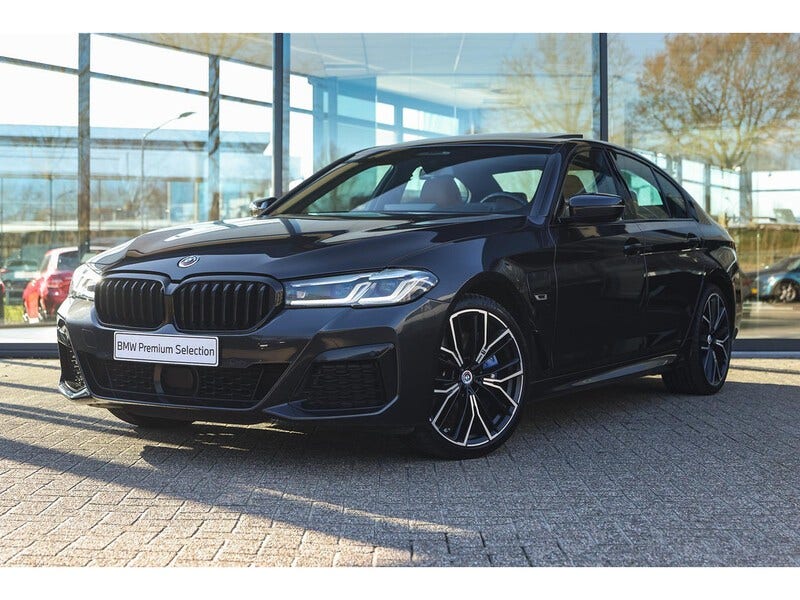 BMW 5-SERIE —