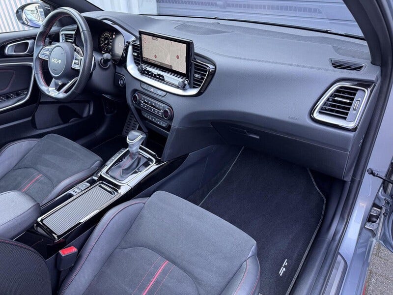 Kia Ceed (19)