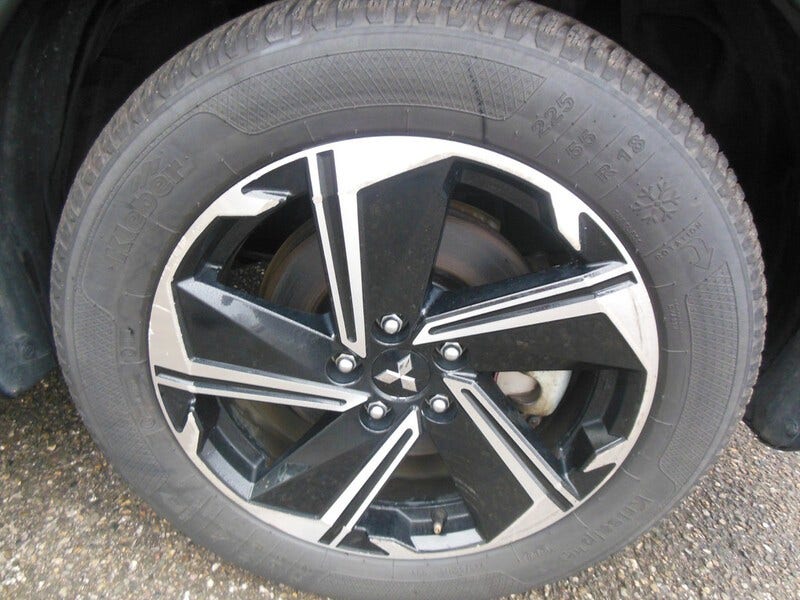 Mitsubishi Eclipse Cross (10)