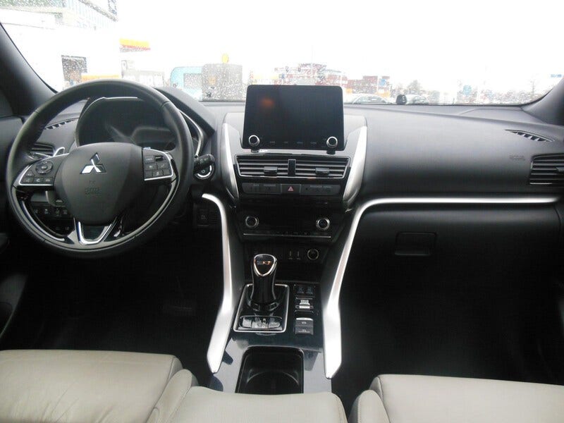Mitsubishi Eclipse Cross (14)